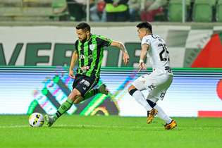 Contra o Corinthians, Felipe Azevedo sofreu torção no tornozelo, mas, segundo Mancini, não preocupa para enfrentar o Cuiabá