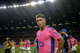 Após sua estreia com a camisa do Cruzeiro, atacante Juan Christian agradeceu o apoio da torcida