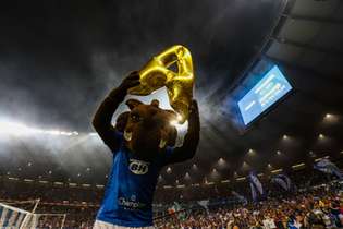 Com gol de Luvannor nos acréscimos, Cruzeiro vira e rebaixa o CSA à terceira divisão