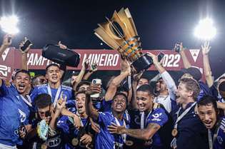O sub-20 do Cruzeiro venceu o América na final e conquistou o Mineiro, título que não ganhava desde 2018
