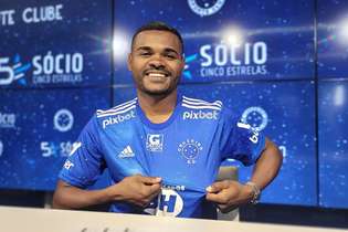 Atacante Nikão chega ao Cruzeiro por empréstimo junto ao São Paulo