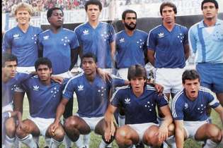 Campeão mineiro em 1987, Cruzeiro acabou batido por 1 a 0 pelo Democrata em Sete Lagoas, na última derrota da Raposa para o Jacaré