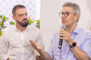 O secretário Leônidas Oliveira e o governador Romeu Zema no estande de Minas na WTM, durante o anúncio de parcerias