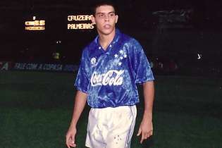 Ronaldo brilhou com a camisa celeste em 1993, sendo o artilheiro da Supercopa