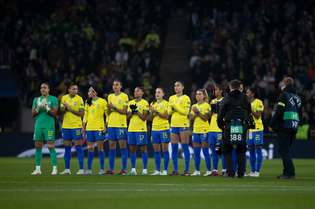 Seleção feminina busca título inédito da Copa do Mundo