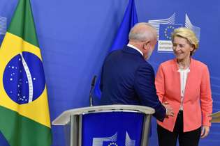A presidente da Comissão Europeia, Ursula von der Leyen, fez a declaração ao lado de Lula, em Bruxelas