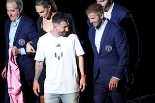 Beckham esteve presente no primeiro treino de Messi