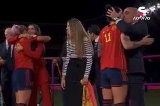 Atleta se mostrou incomodada com a situação protagonizada pelo presidente da FEF em live após o jogo