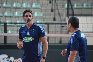 Filipe Ferraz treina normalmente equipe do Sada Cruzeiro para a fase final do Mineiro de vôlei