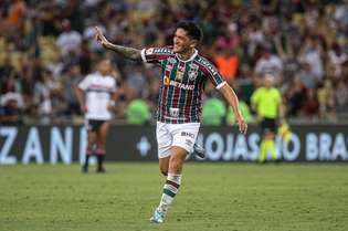 Argentino Cano comemora o gol da vitória do Fluminense sobre o São Paulo no Maracanã