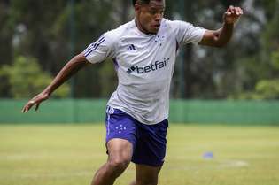 Volante Matheus Jussa é um dos jogadores do Cruzeiro no DM