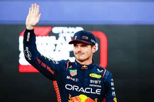 O piloto da Red Bull conquistou também a sua quarta pole em Abu Dhabi, onde comemorou o seu primeiro título da carreira, em 2021