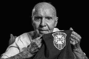 O ex-jogador e técnico da seleção brasileira, Zagallo, morreu no Rio de Janeiro aos 92 anos