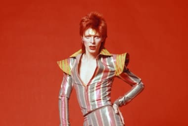 No Brasil, "Starman", de David Bowie, ganhou uma versão não oficial pela banda Nenhum de Nós