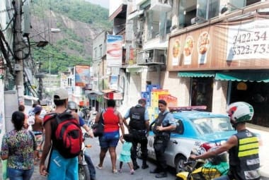 PMs ocuparam a Rocinha após madrugada com troca de tiros
