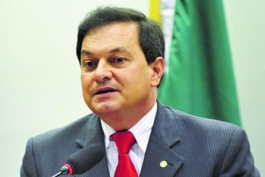 Aelton Freitas é acusado de dar aula sobre como comprar votos