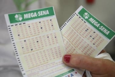 Mega-Sena poderá pagar até R$ 65 milhões na Páscoa 