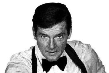 Ícone. Moore foi o primeiro inglês a viver Bond e o ator que mais viveu o personagem no cinema