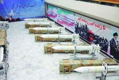 Governo divulga foto de mísseis de defesa aérea Sayyad-3, mantidos em local não revelado 