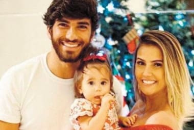 Hugo Moura e Deborah estão juntos desde 2015. Eles são pais de Maria Flor 