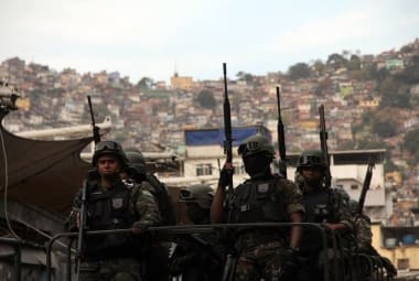 Exército está na favela da Rocinha
