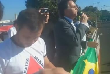 Bolsonaro discursa em Uberlândia achando que a cidade fica em São Paulo
