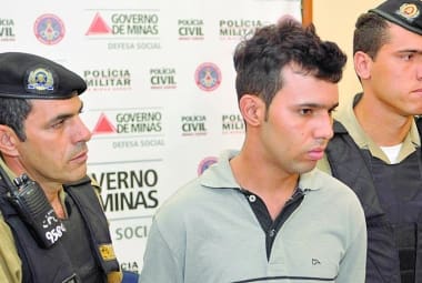 Bairro Ouro Preto. Suspeito de envolvimento na morte do soldado Neves, Wilson Guimarães Filho, 25, se entregou à polícia ontem