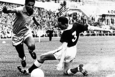 Copas de 1958 e 1962 são lembradas no longa sobre Garrincha