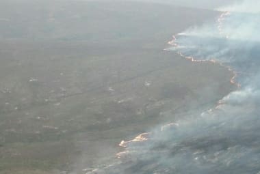 Incêndio na serra do Cipó começou na última sexta-feira (10)