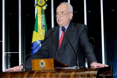 Jarbas Vasconcelos afirmou que o cenário de crise econômica "sem precedentes" não vai permitir o país avançar