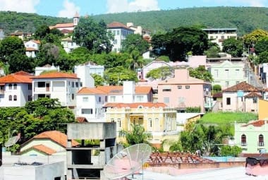Contente. Vista de Pitangui, cidade da região Central de Minas onde os 667 servidores públicos municipais vão receber o 13º salário em dia. 