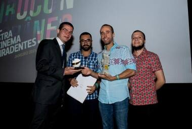 Allan Ribeiro, eleito o melhor filme da Mostra Aurora pelo Juri da Critica - Mais do que eu Possa Reconhecer - recebe o Premio Itamaraty