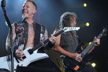 Com letras abordando a temática conflito-perdas-vida-morte, o álbum marca uma reconexão do Metallica com suas raízes trash metal