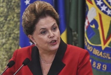 Dilma vê um ingrediente político nos protestos, uma vez que Padilha é pré-candidato do PT ao governo paulista