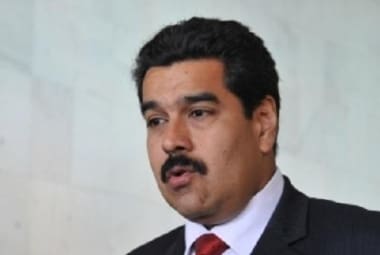 Opositores de Maduro, EUA, União Europeia e outros países latino-americanos denunciaram a compra de votos