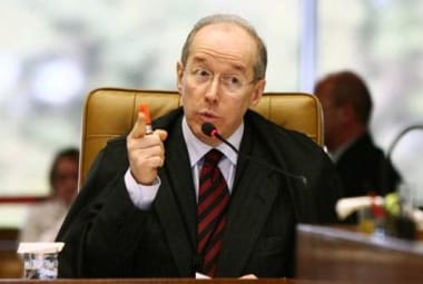 Celso de Mello disse que a suspensão do depoimento não trará prejuízos às investigações da CPI, sendo que a defesa do ex-tesoureiro do PT João Vaccari Neto