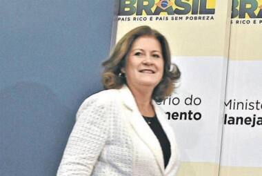 Dilma confirma ex-ministra Miriam Belchior na presidência da Caixa