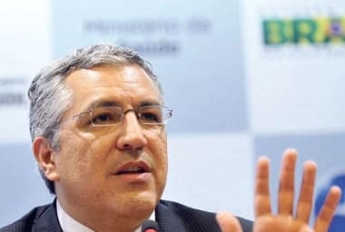 No trecho relativo ao ex-ministro da Saúde, a PF captou diálogos entre Youssef e Vargas - este chama Padilha de "Pad"