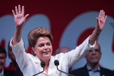 Reeleita com 51% dos votos, presidente tira dias de folga na Bahia